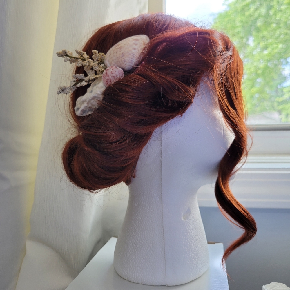 Authentic Seashell Hair Accessory - Picture 2 of 11